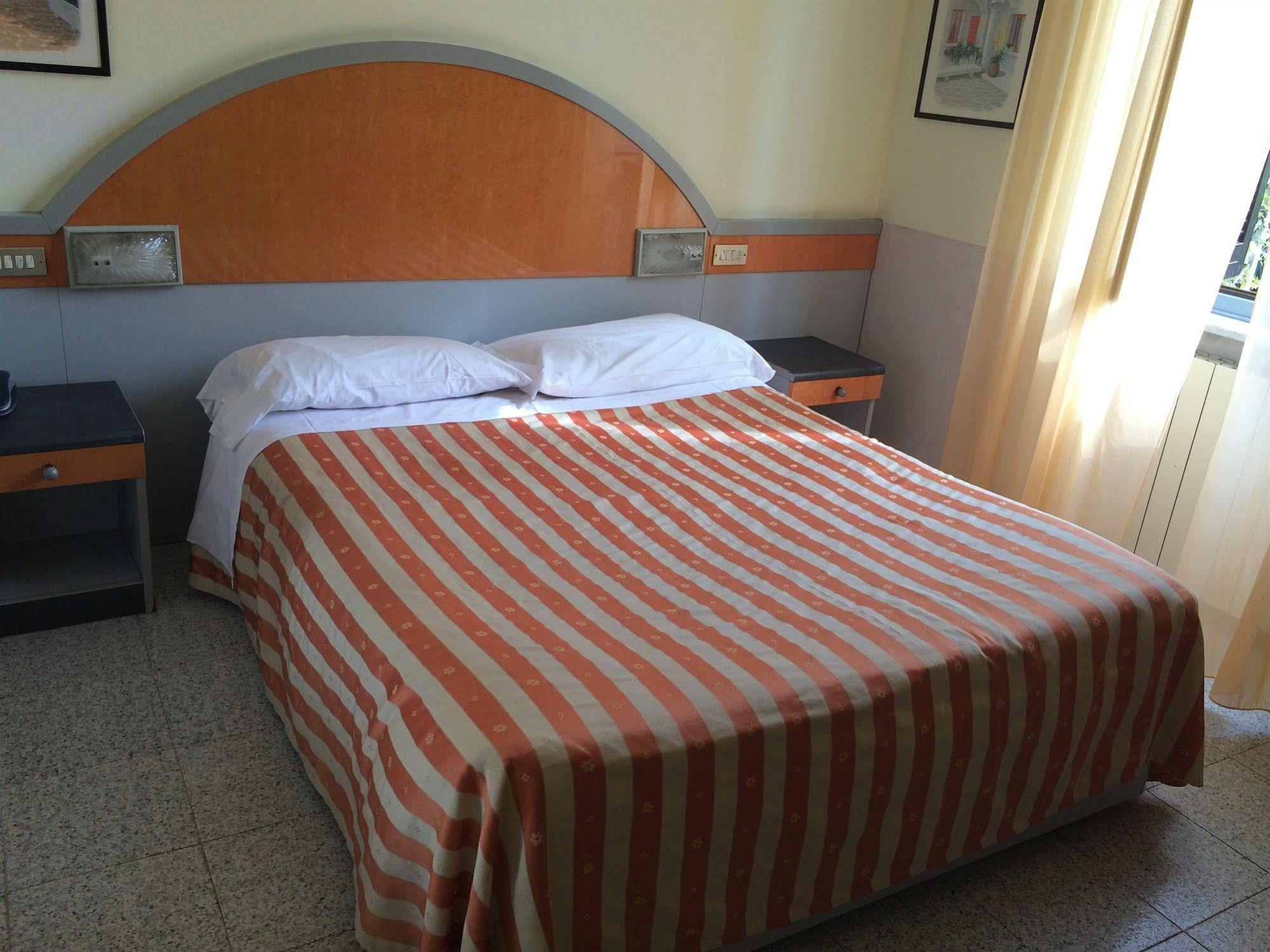 Hotel Mazzini Letojanni Extérieur photo