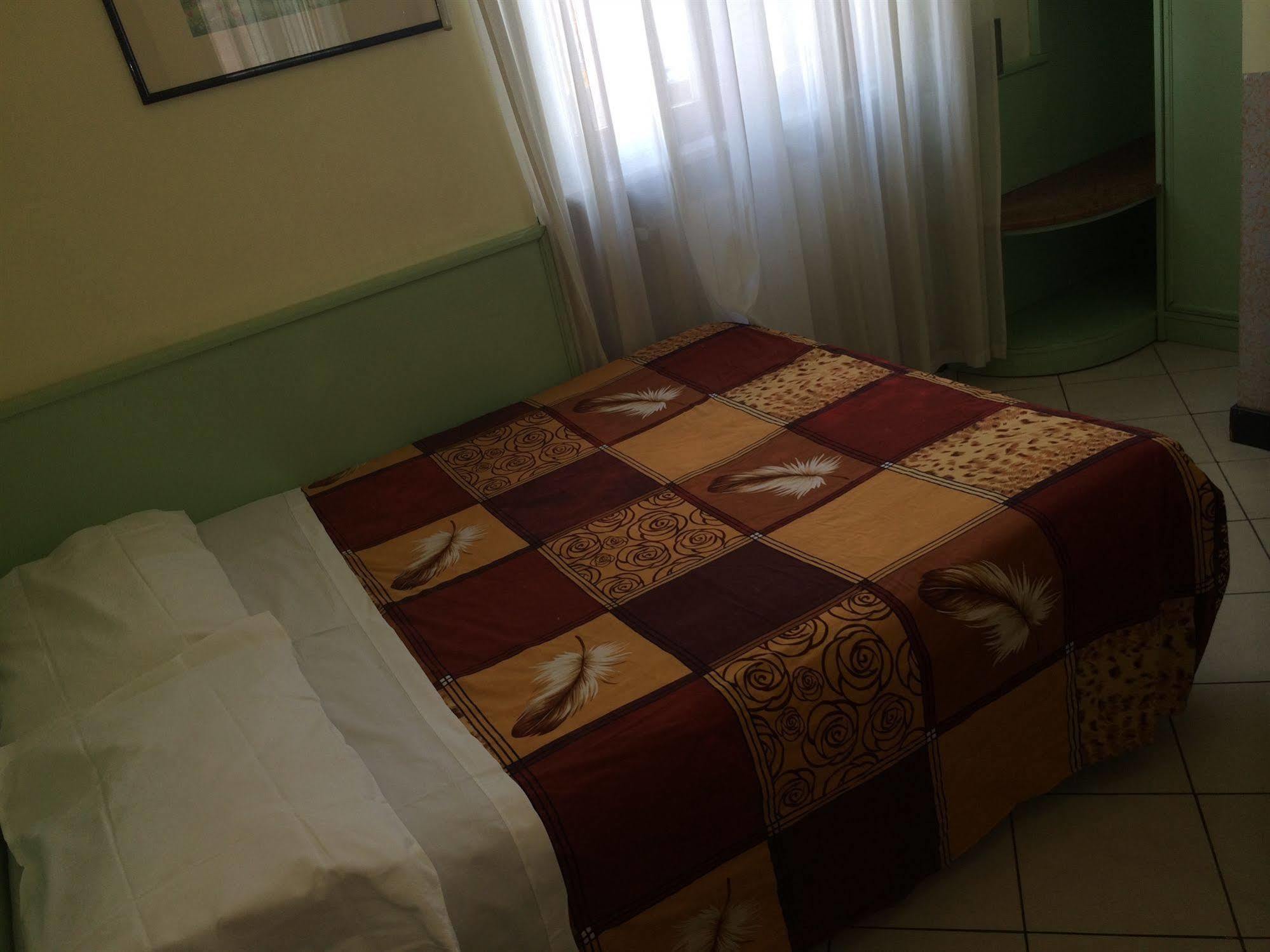 Hotel Mazzini Letojanni Extérieur photo