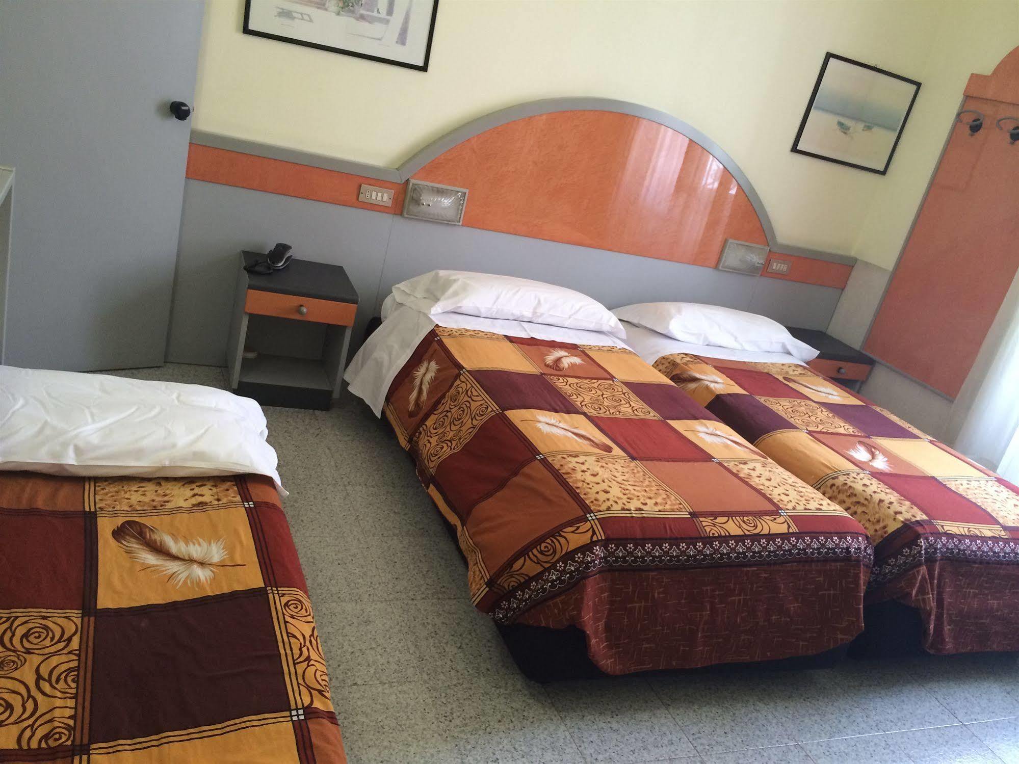 Hotel Mazzini Letojanni Extérieur photo