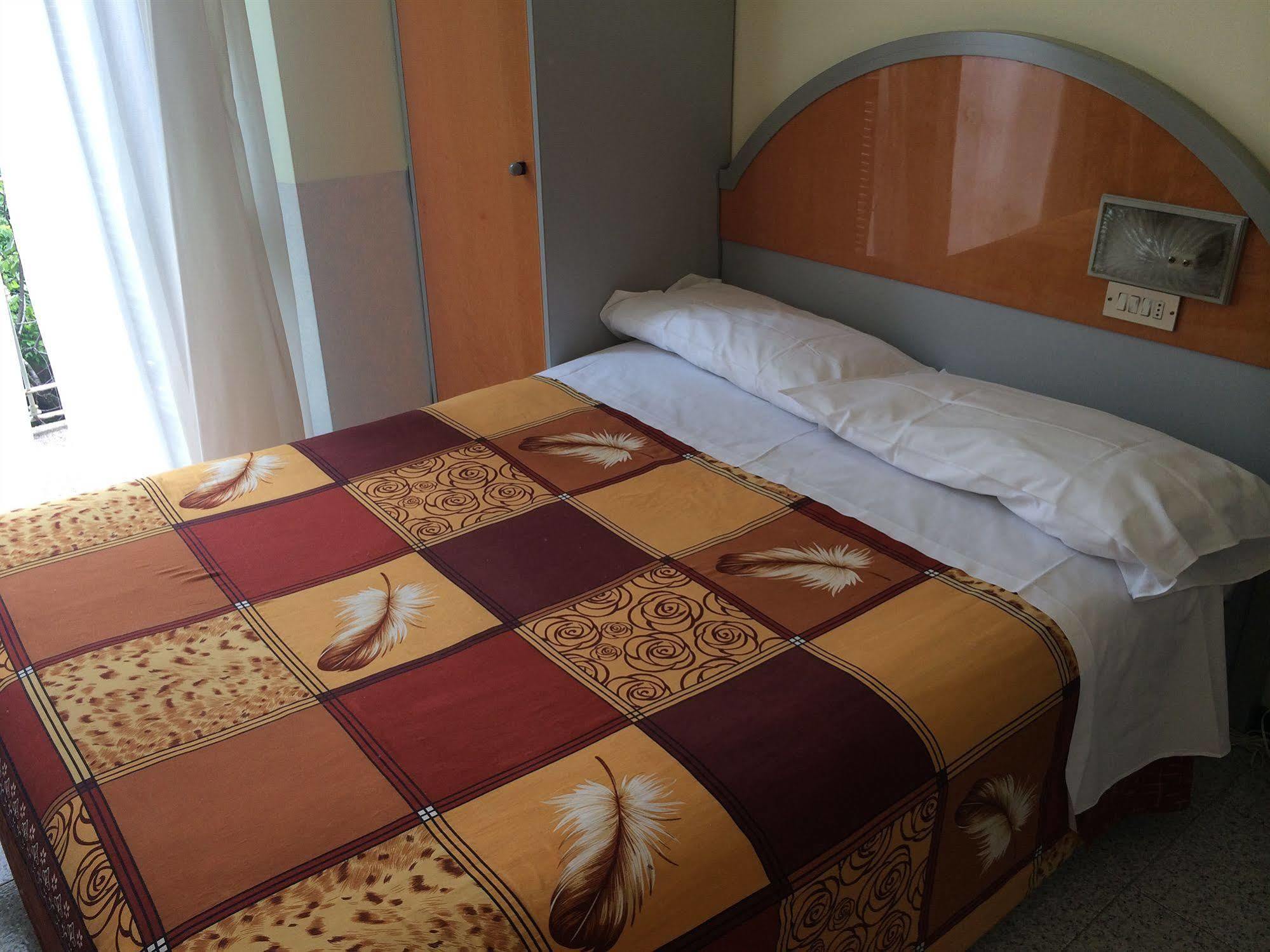 Hotel Mazzini Letojanni Extérieur photo