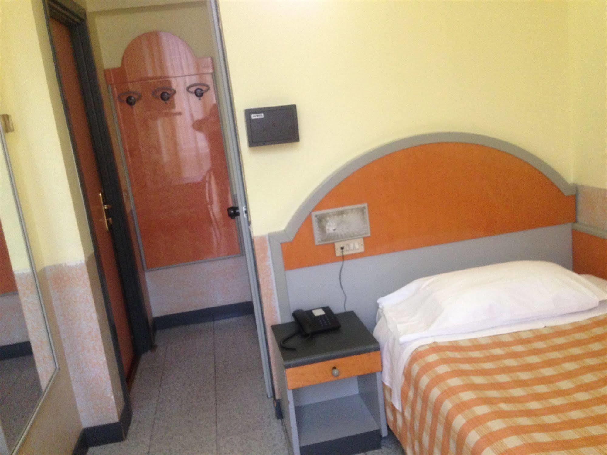 Hotel Mazzini Letojanni Extérieur photo