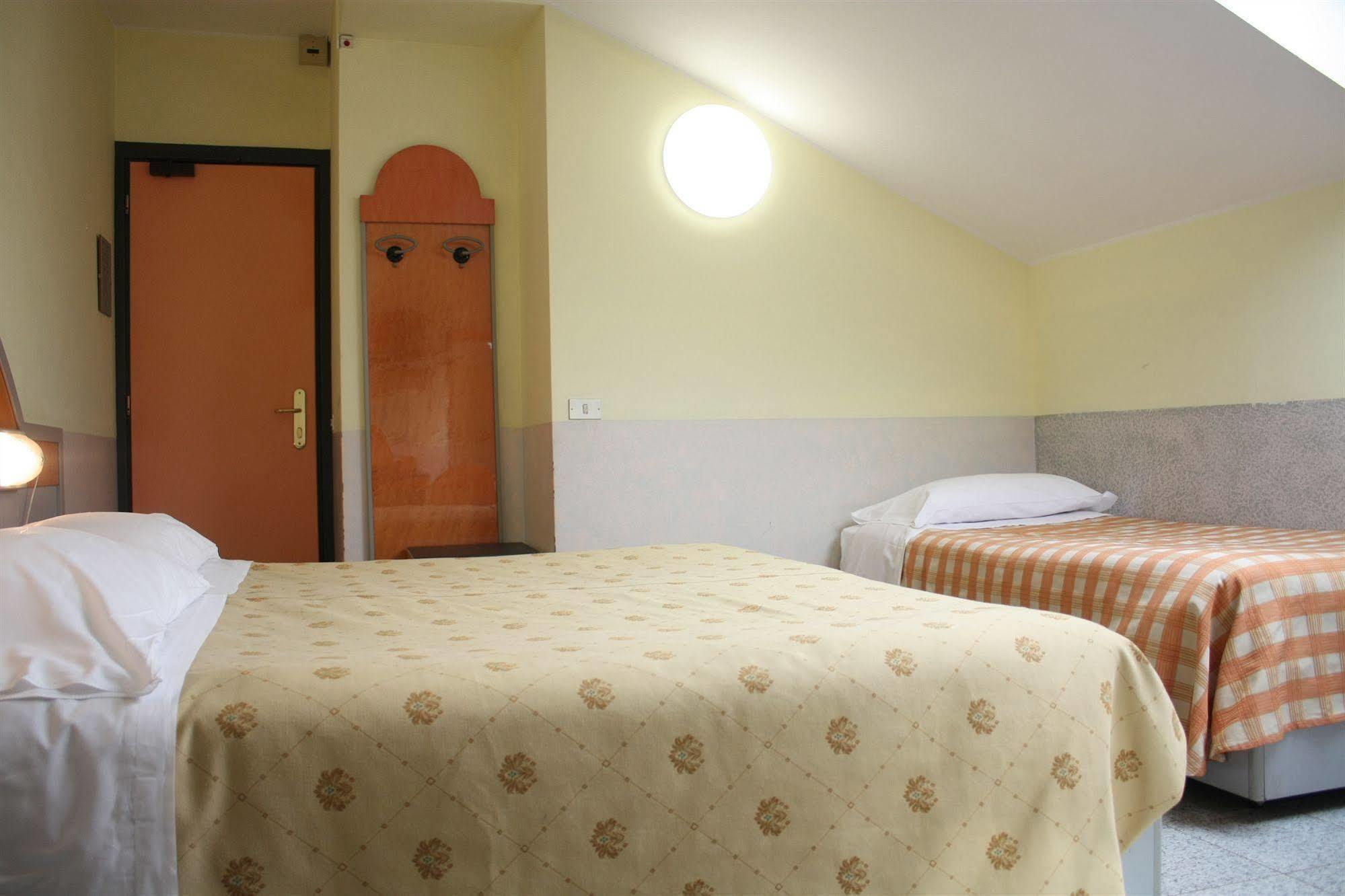 Hotel Mazzini Letojanni Extérieur photo